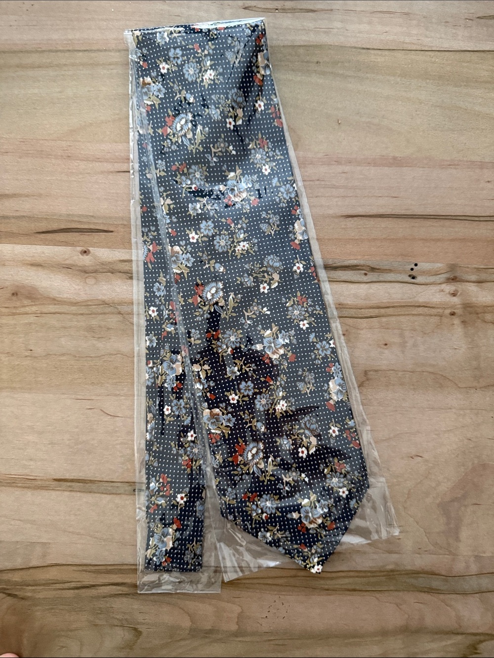 Navy Floral Men's Tie - Classic Floral Pattern